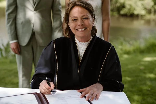 BABS voor 1 dag inhuren om je te trouwen.