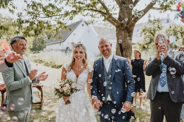 Zelfstandig trouwambtenaar BABS Bente bij Slot Doddendael in Ewijk Gelderland