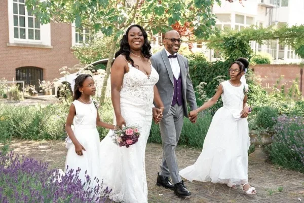 review-babs-bente-denhaag-gwenenemilio